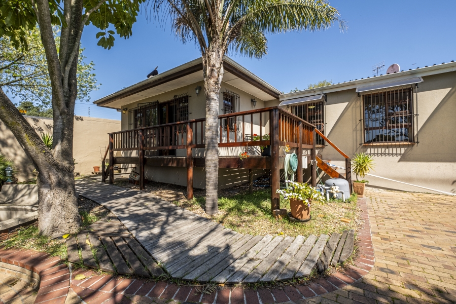 4 Bedroom Property for Sale in Stellenberg Western Cape